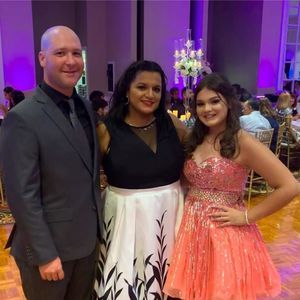 Meet your Posher, Lori